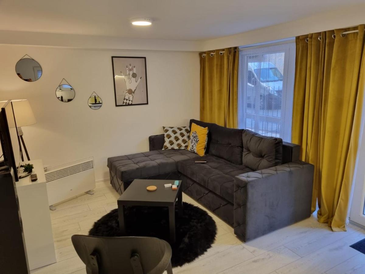 Bowler Hat Apartment Beograd Ngoại thất bức ảnh